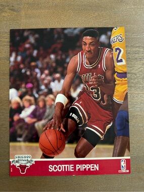 Vintage 1991 Scottie Pippen 8x10 glossy picture/ card
